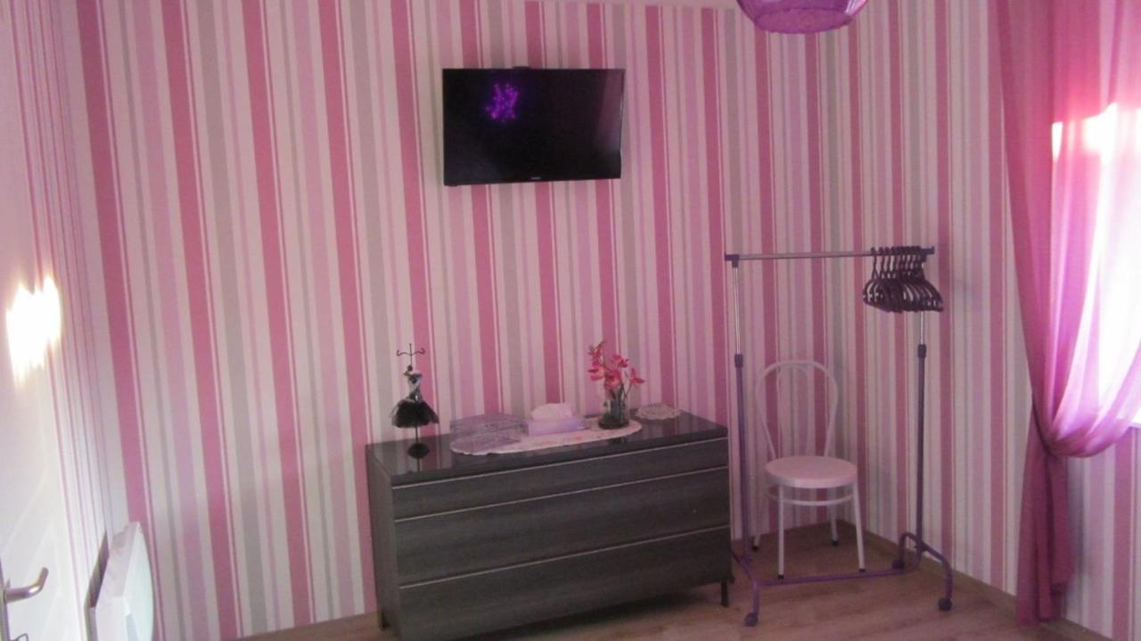 Les Glycines Bed & Breakfast Choloy ภายนอก รูปภาพ